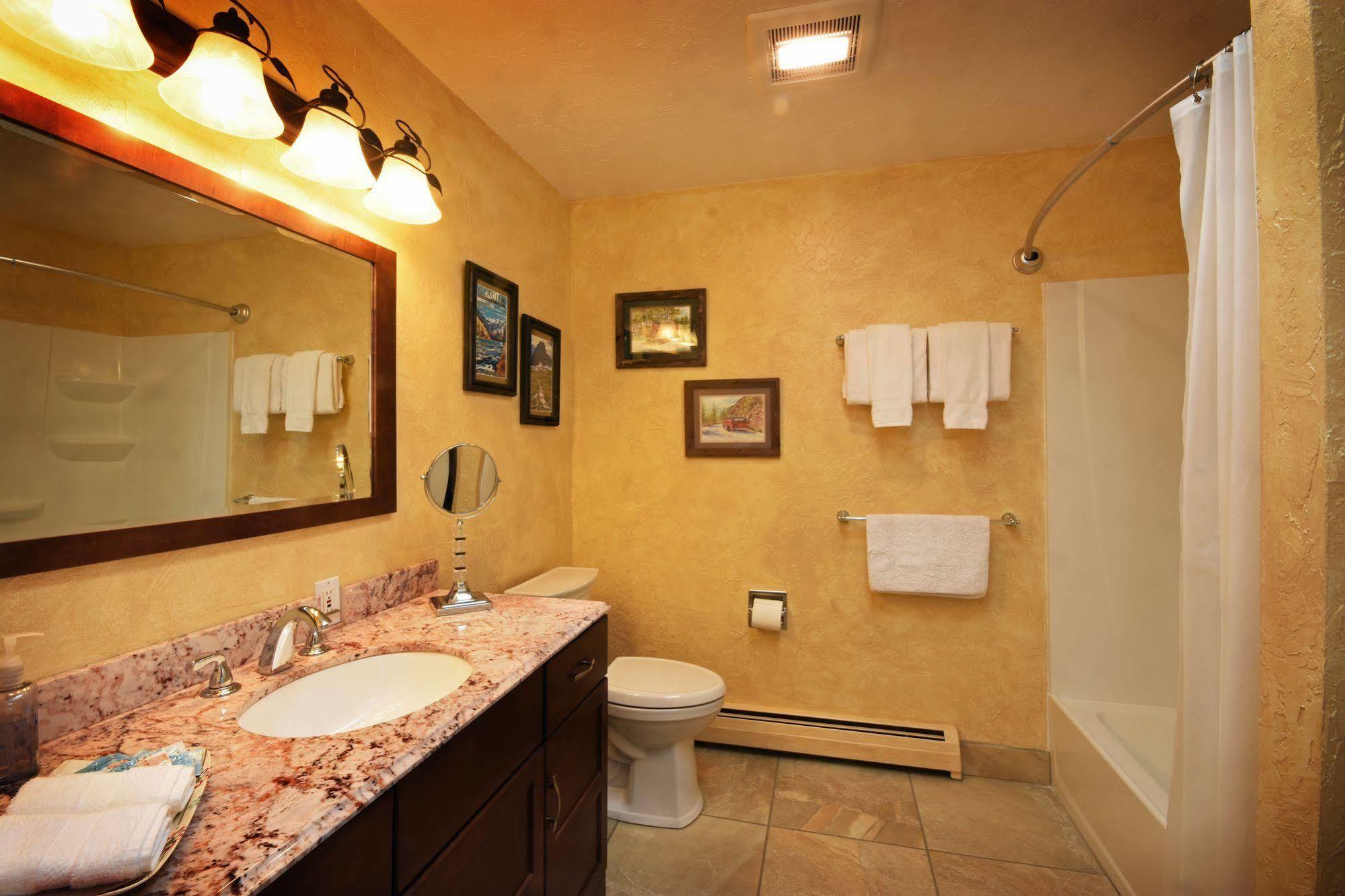 Bad Rock Bed And Breakfast Inn Колумбія-Фоллс Екстер'єр фото
